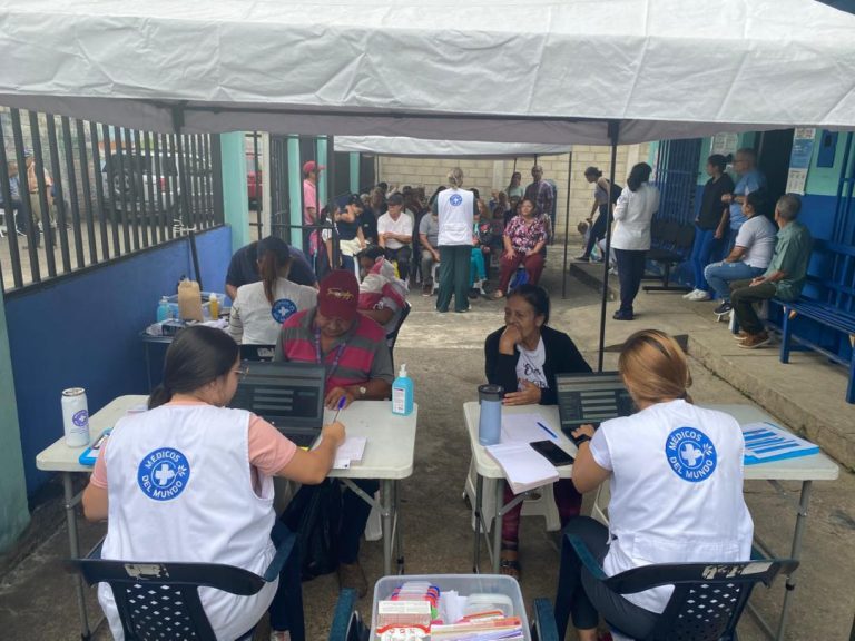 Venezuela Tamizaje nutricional en adultos mayores durante una clínica móvil – Comunidad de Agua Dulce, municipio Torbes, edo Táchira