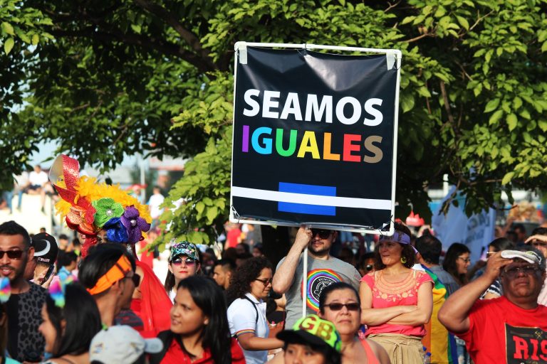 En el Día Internacional del Orgullo LGTBIQ+ recordamos que hablar de salud mental en el colectivo LGTB también es hablar de derechos humanos