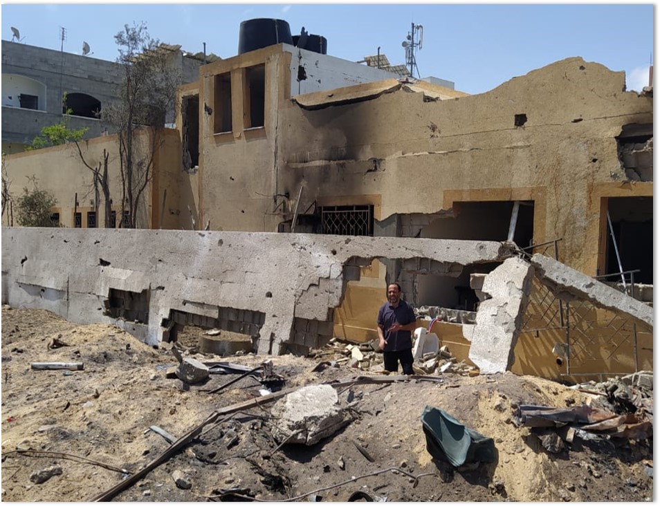 Clínica de atención primaria de Hala Al-Shawa tras ser destruida por un bombardeo aéreo en Gaza.