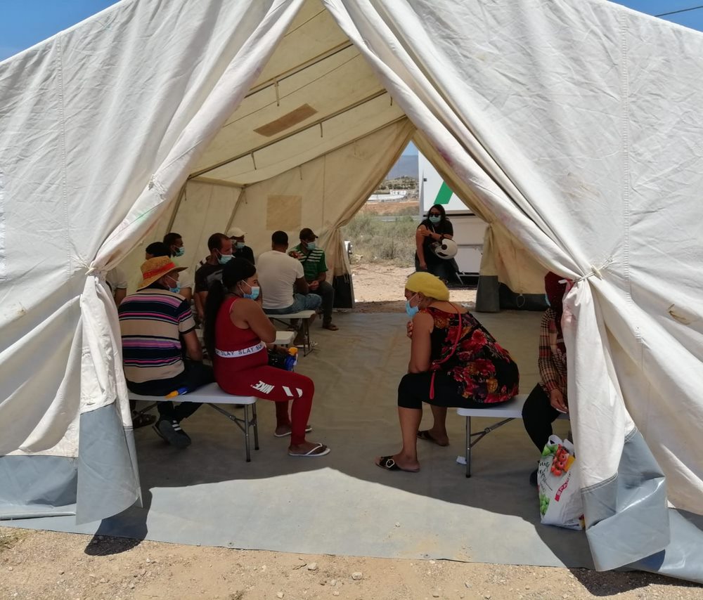 Campaña de vacunación de Médicos del Mundo en asentamientos de Almería.