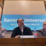 Josep Basora, presidente de la SemFYC (a la izda.); Manuel Espinel, presidente de  Médicos del Mundo Comunidad de Madrid, y Joan Carles March, director de la EASP.